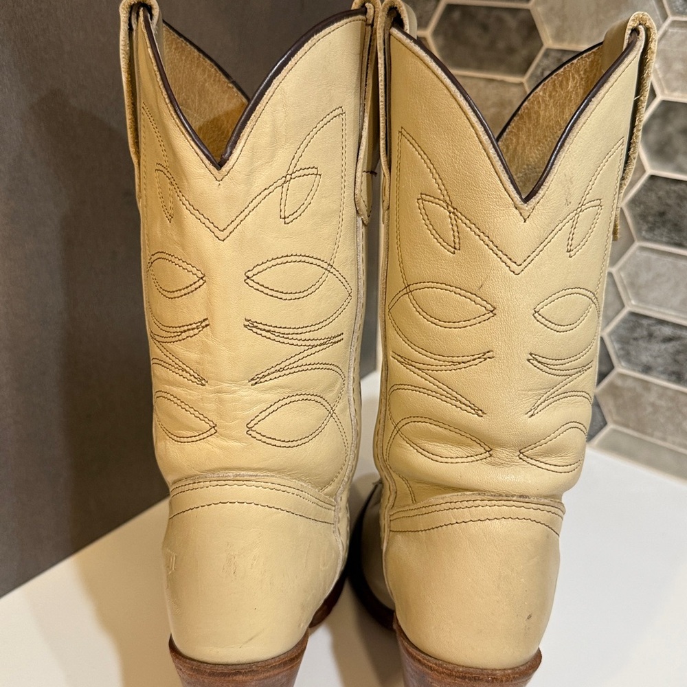 Frye Boots Women’s Cream Leather Mid Calf Western Boho Vintage Boots Sz 5 1/2 - Picture 7 of 13